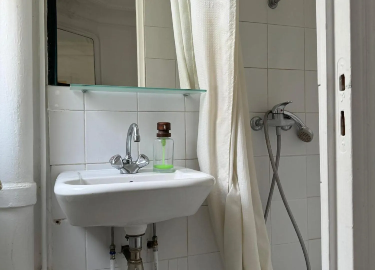 Beautiful Rooms Nearby Champs Elysees Paris 0*,