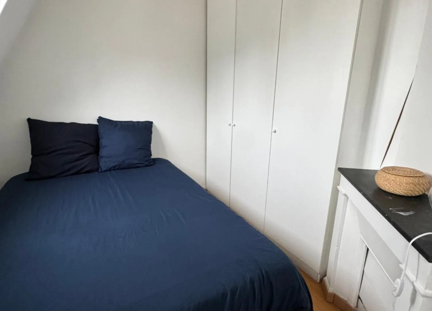 Beautiful Rooms Nearby Champs Elysees Paris